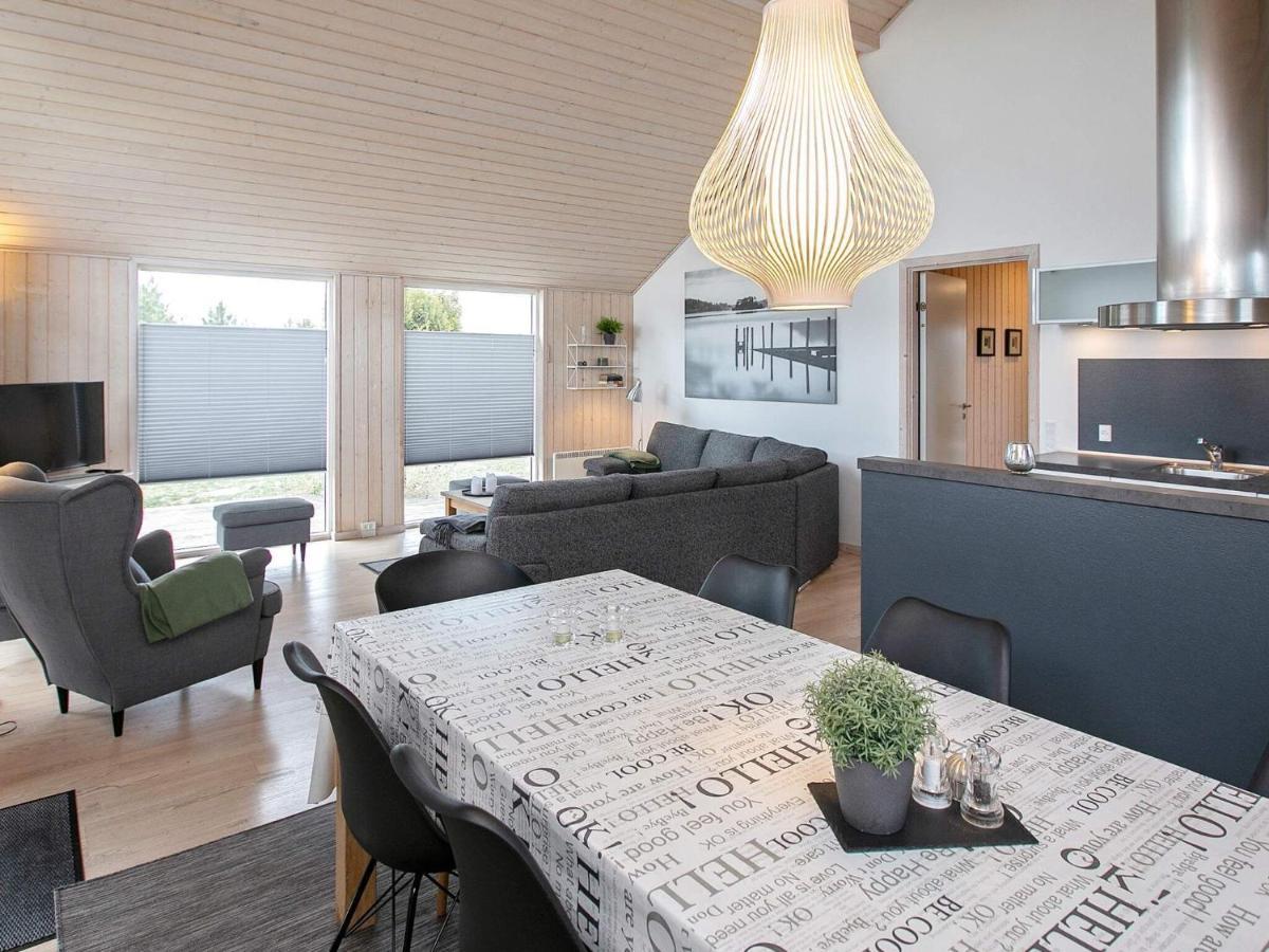 6 Person Holiday Home In V Ggerl Se Bøtø By Eksteriør billede