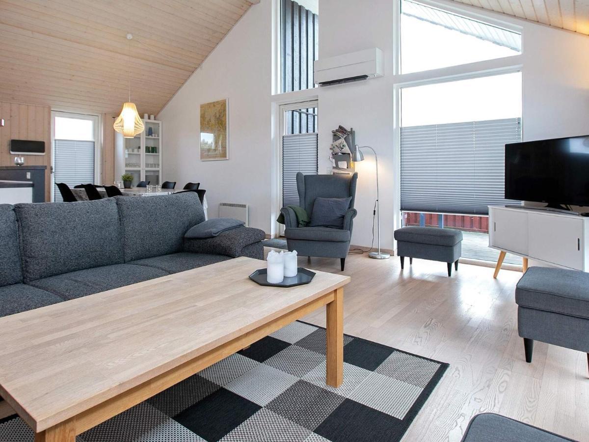 6 Person Holiday Home In V Ggerl Se Bøtø By Eksteriør billede